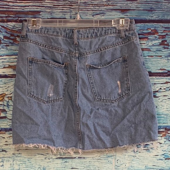 H&M Divided Distressed Denim Skirt - Picture 4 of 5